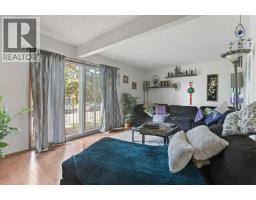 Kitchen - 938 41 Street Sw, Calgary, AB T3C1X2 Photo 9