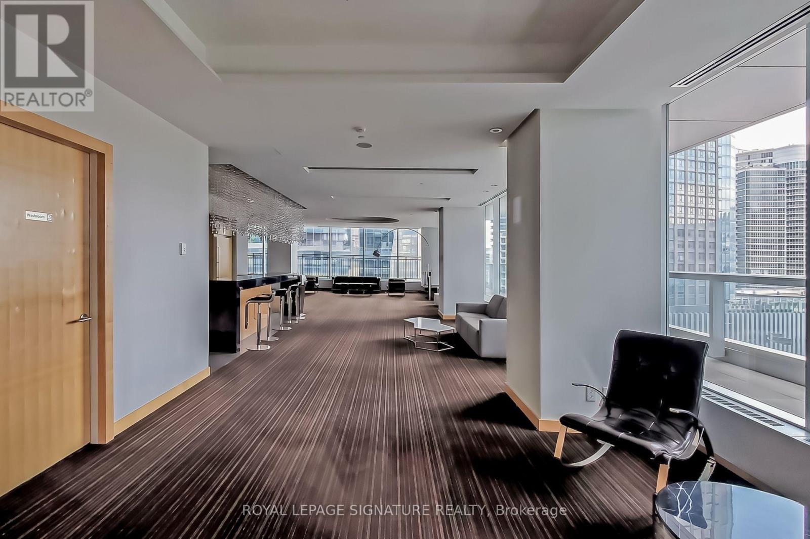 65 Bremner Boulevard — photo 26