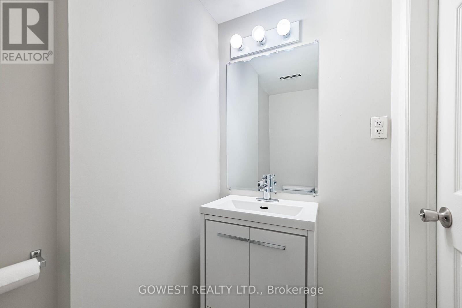1055 Shawnmarr Road — photo 42