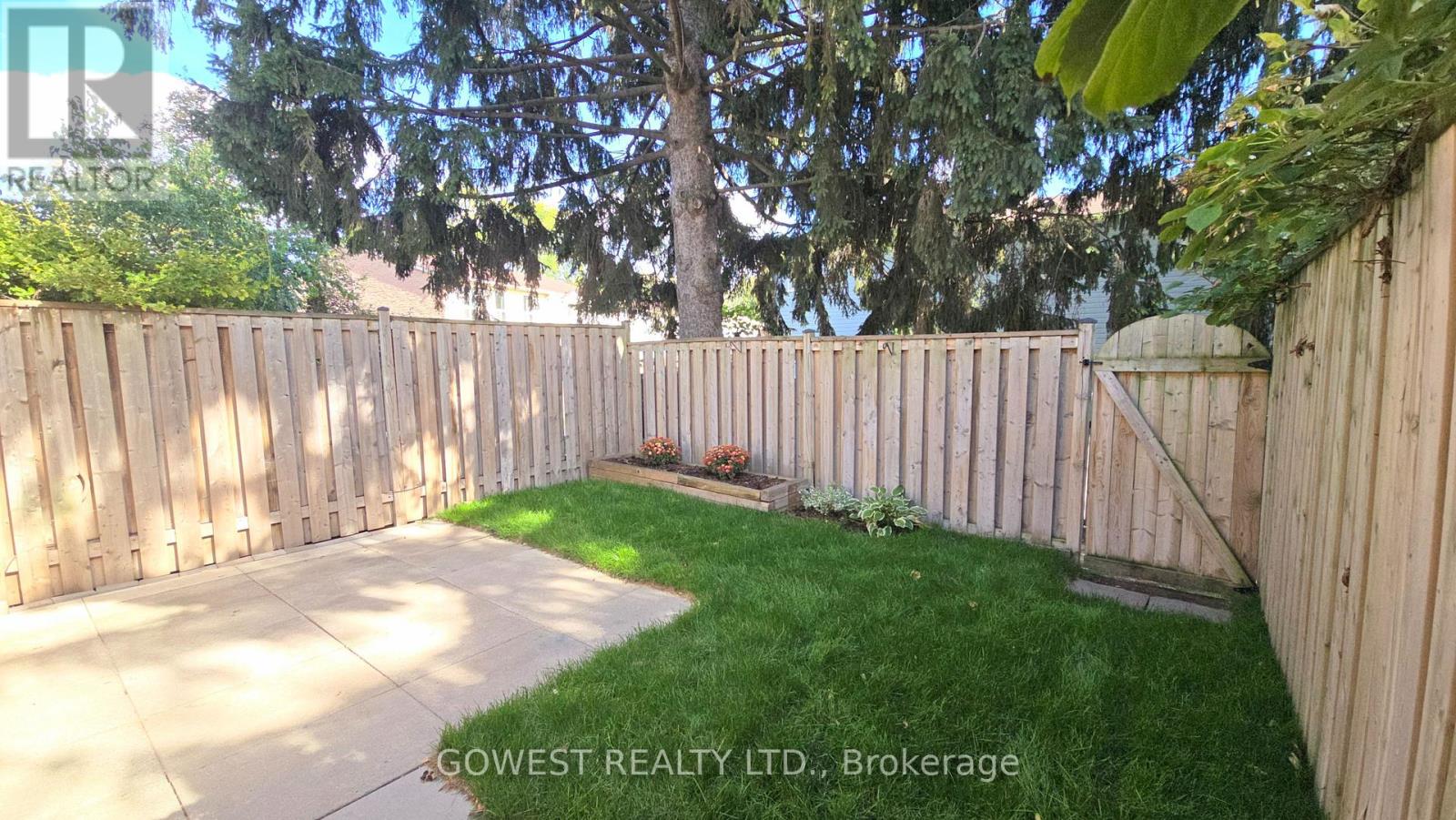 1055 Shawnmarr Road — photo 46