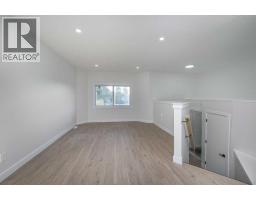 4249 Catalina Boulevard NE - photo 7
