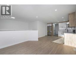 4249 Catalina Boulevard NE - photo 9
