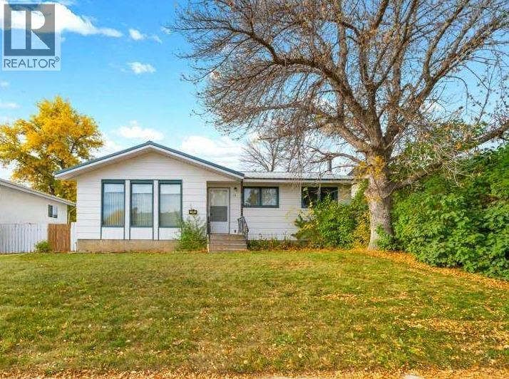 Photo of 19 Greenbrook Way E, Brooks