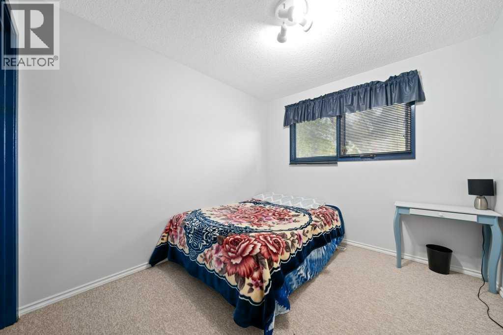 19 Greenbrook Way E - 15