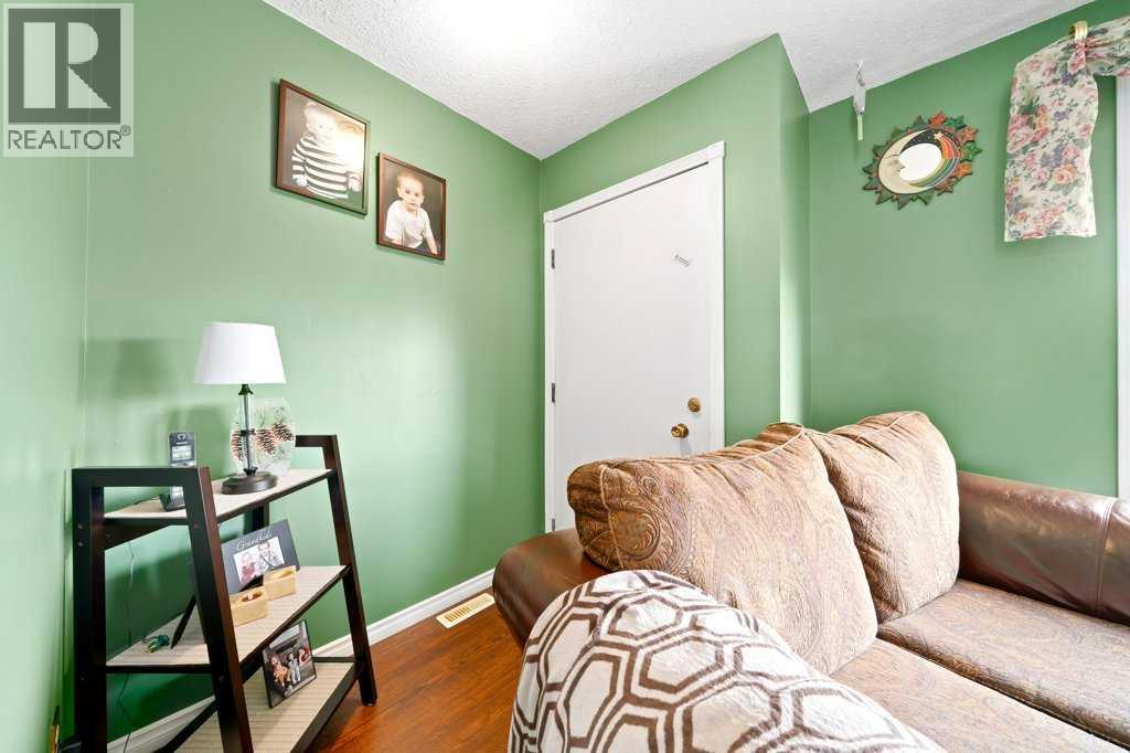 19 Greenbrook Way E - Image 4