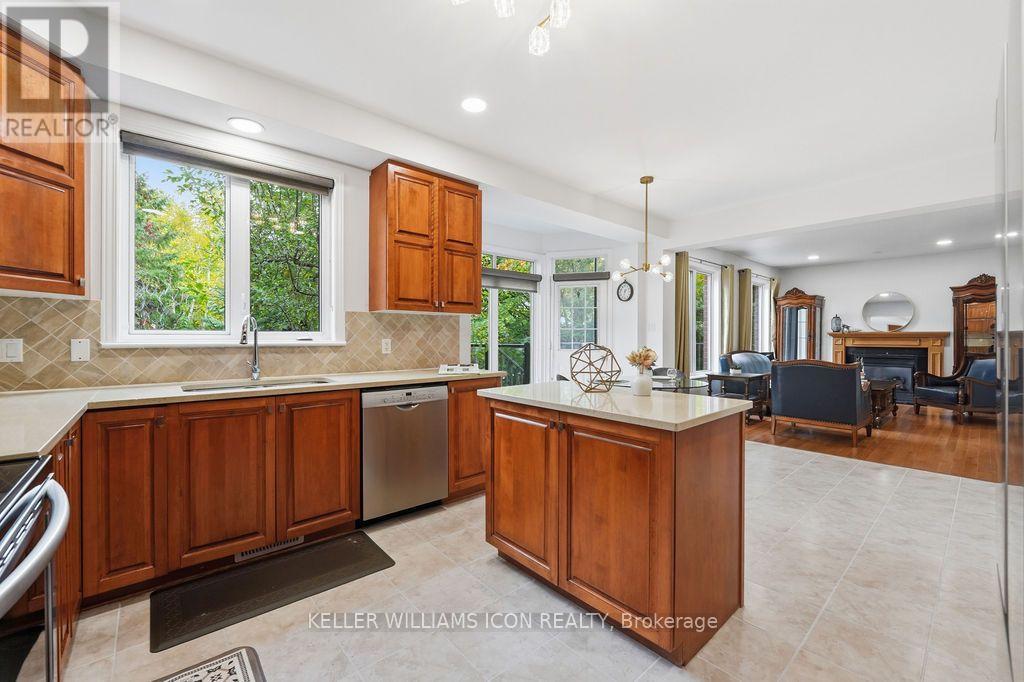 82 BROUGHTON STREET, Ottawa — photo 11