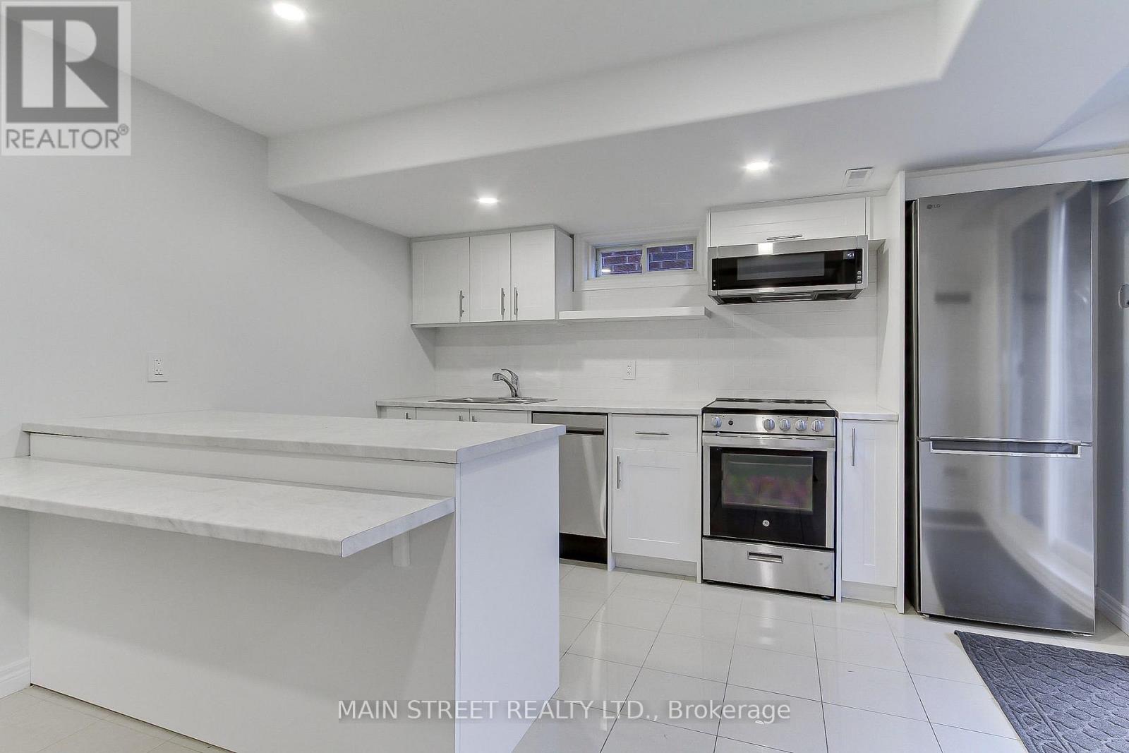 83 LAURENDALE AVENUE, Georgina (Keswick South) — photo 7