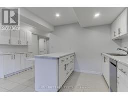 83 Laurendale Avenue, Georgina, ON L4P4G3 Photo 9