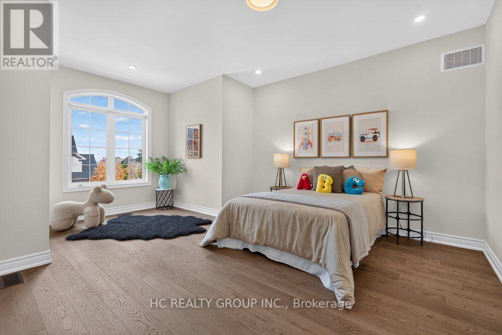 39 ROYAL WEST ROAD - 24