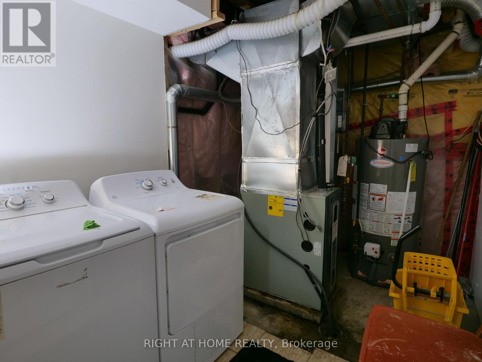 BASEMENT UNIT - 19 BLAZING STAR DRIVE S, Brampton (Sandringham-Wellington) — photo 6