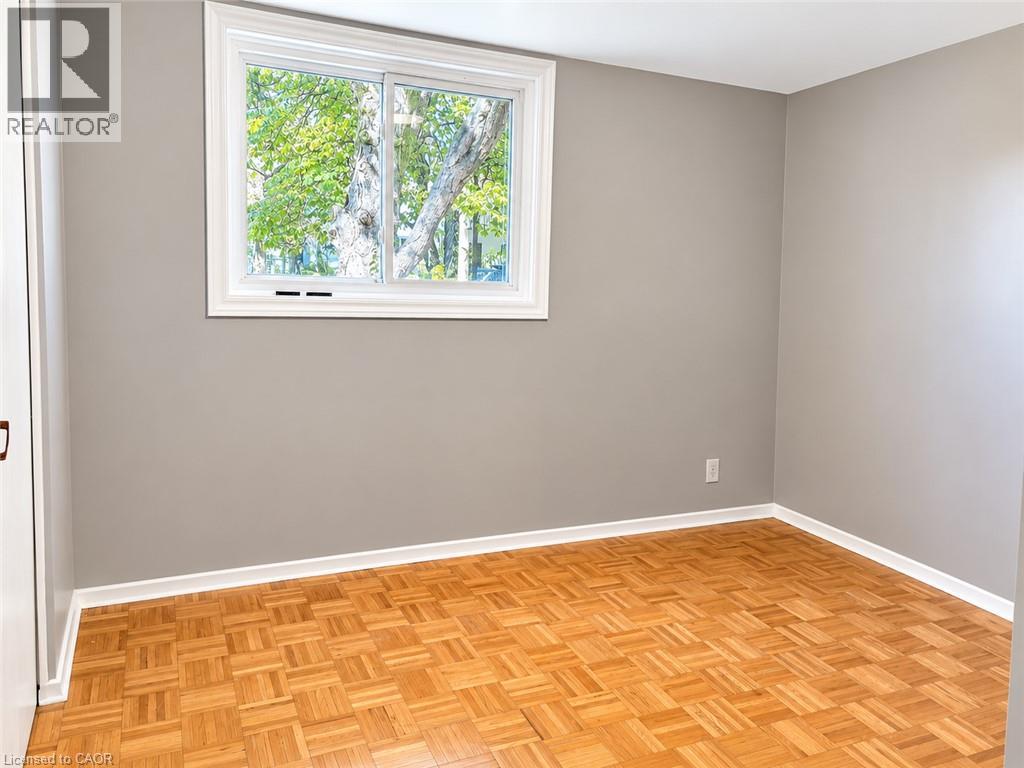 93 Brybeck Crescent — photo 12