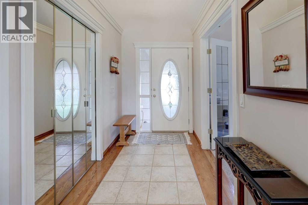 45 Panorama Hills Manor NW - 2