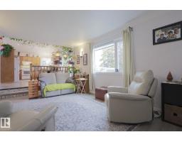 Mud room - 4424 124 Av Nw, Edmonton, AB T5W5B9 Photo 13