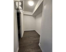 Francis 30 Street, Kitchener, ON N2G0H1 Photo 7