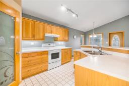 Recreation room - 26 Shelby Cove, Winnipeg, MB R3T5X8 Photo 11