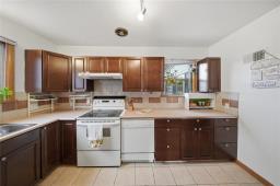 Bedroom - 634 Beaverbrook Street, Winnipeg, MB R3N1N6 Photo 8
