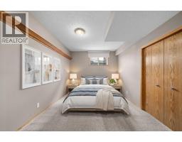 138 Gleneagles View - photo 32