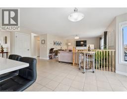 Foyer - 556 Black Street, Fergus, ON N1M0A3 Photo 16