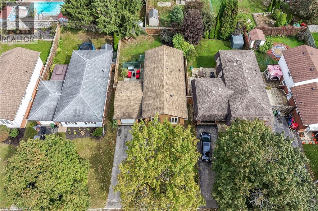 15 Miller Crescent — photo 49