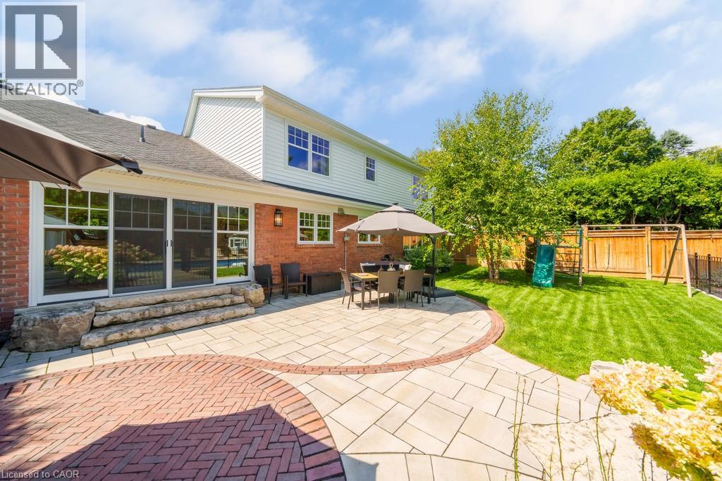 385 Rosslyn Drive — photo 35
