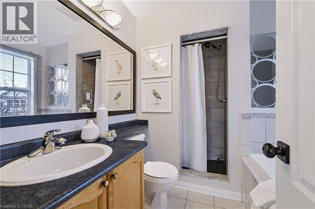 1630 Cartwright Crescent — photo 21