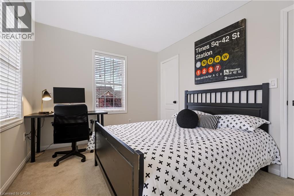 1630 Cartwright Crescent — photo 23