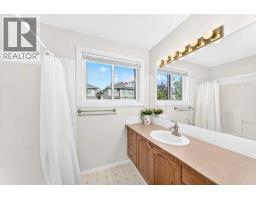 21 Rocky Vista Circle Nw, Calgary, AB T3G5B7 Photo 16