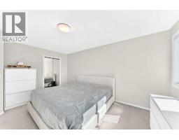 2pc Bathroom - 21 Rocky Vista Circle Nw, Calgary, AB T3G5B7 Photo 14
