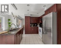 723 Chesapeake Drive, Waterloo, ON N2K4G4 Photo 17