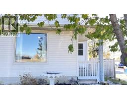 44 Falwood Crescent NE - photo 2