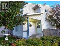 44 Falwood Crescent NE - photo 1