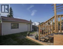 44 Falwood Crescent NE - photo 34