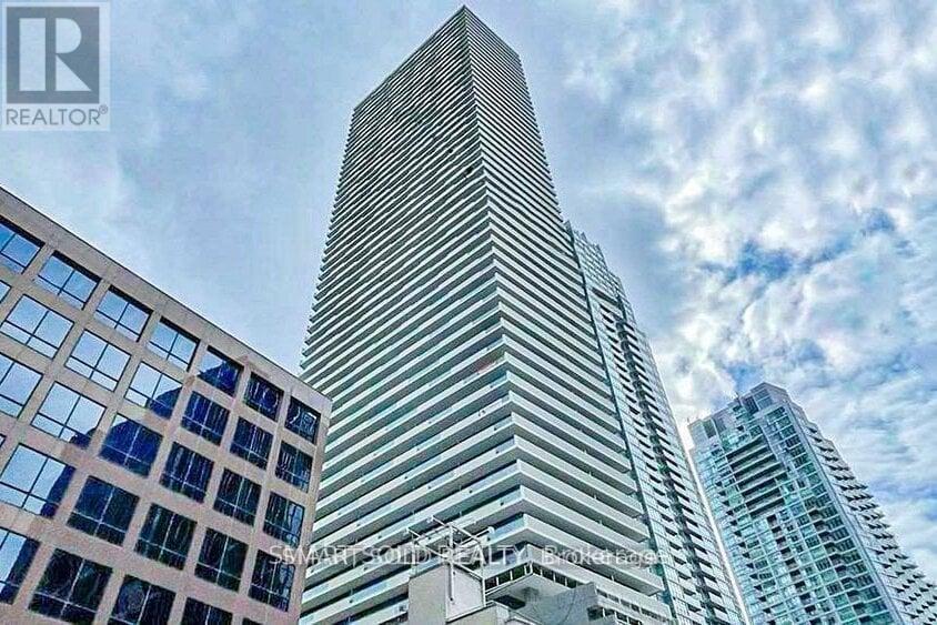 3103 - 2221 YONGE STREET, Toronto (Mount Pleasant West) — photo 3