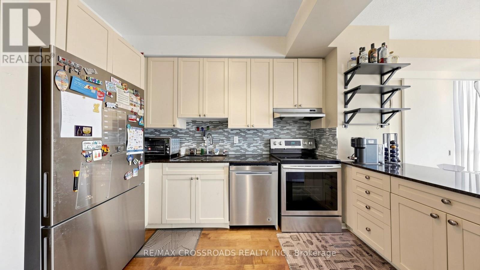 606 - 30 CANTERBURY PLACE, Toronto (Willowdale West) — photo 8