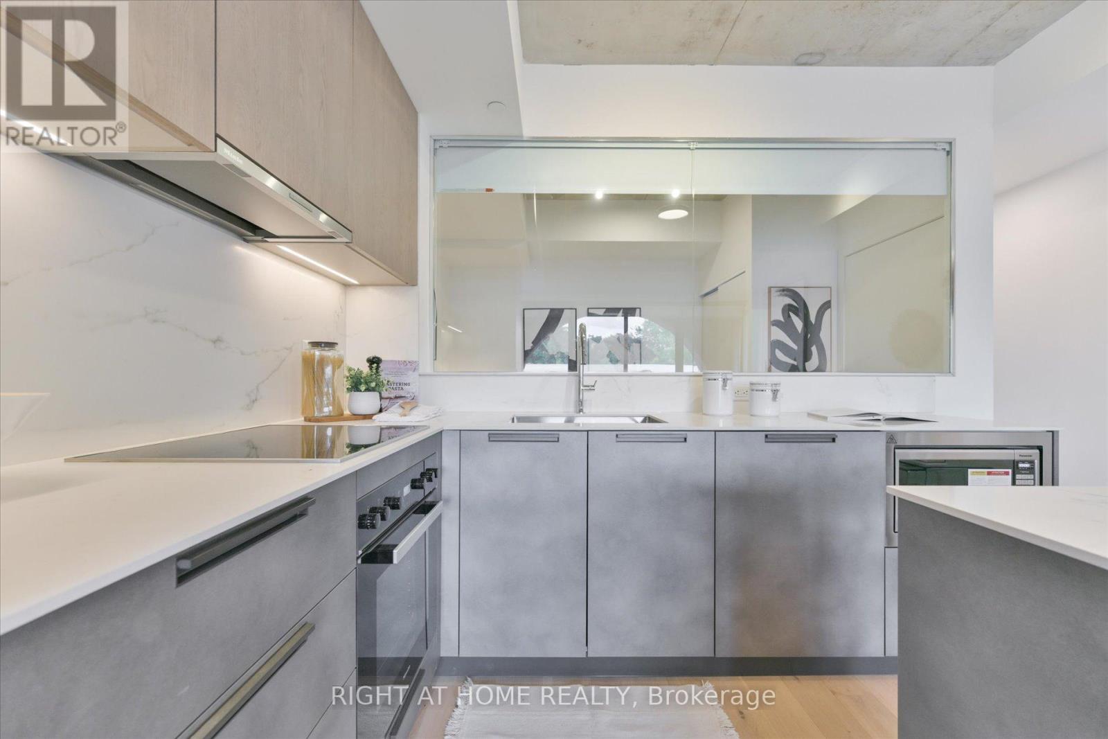 #404 761 QUEEN STREET E - 12