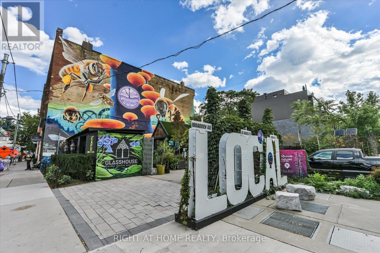 #404 761 QUEEN STREET E - 30