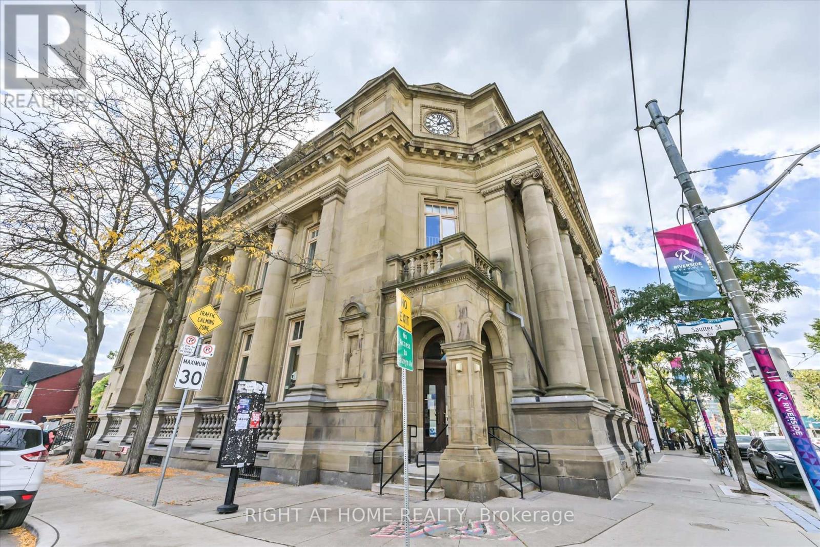 #404 761 QUEEN STREET E - Image 34