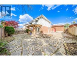 936 Scarborough Golf Clu Road, Toronto, ON M1G1J9 Photo 38