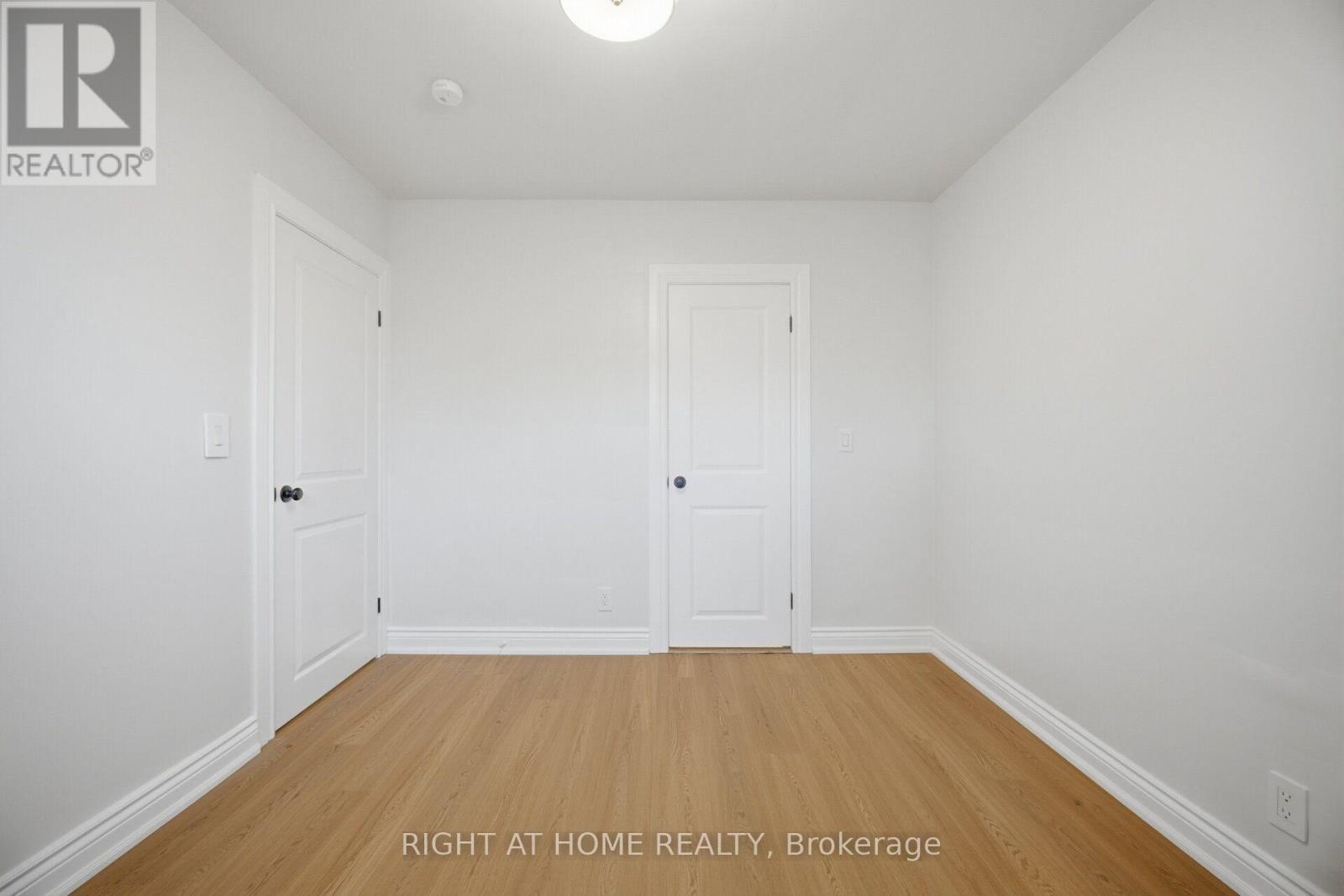 643 Perry Crescent — photo 22