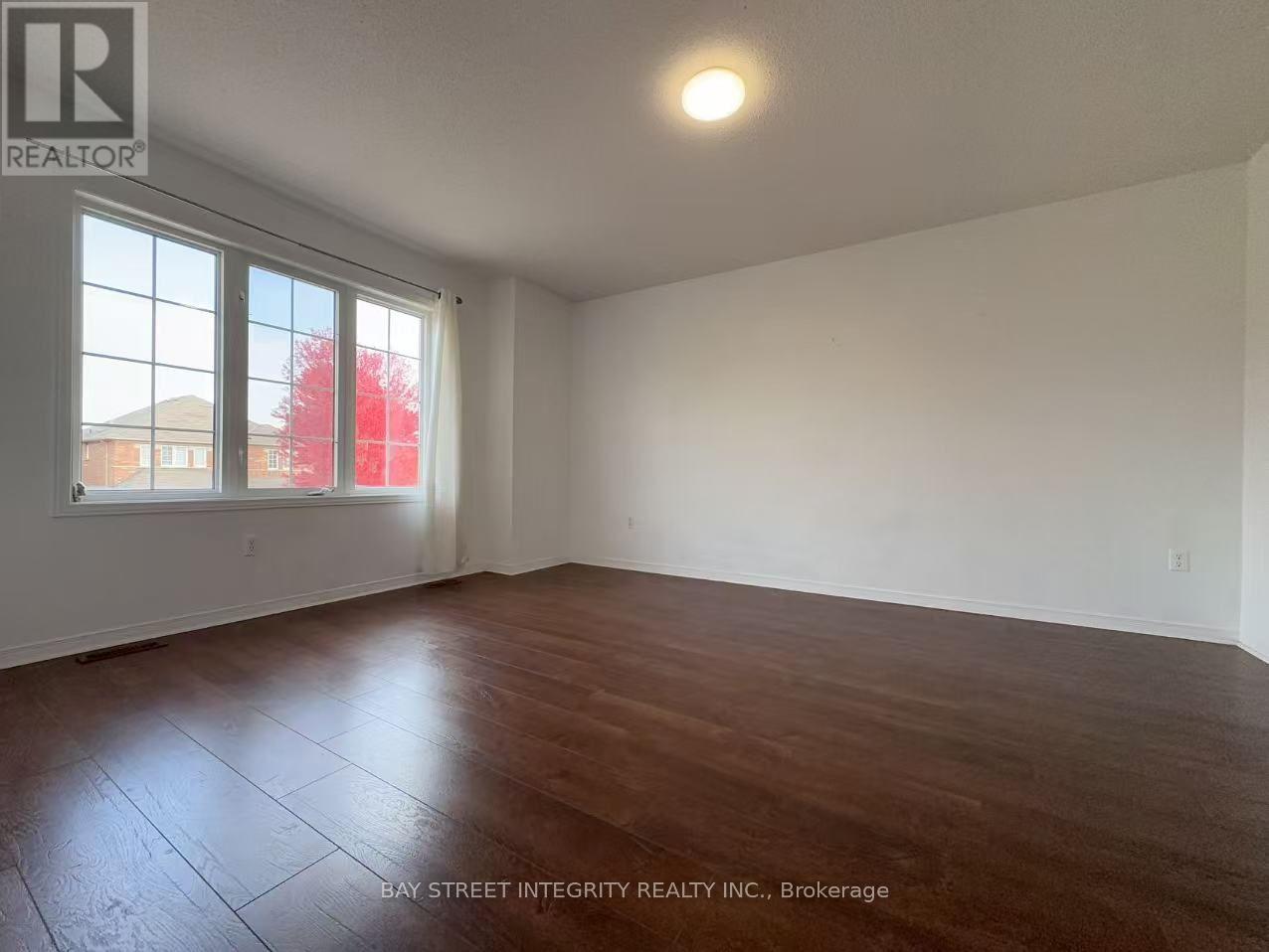 38 DELATTAYE AVENUE, Aurora — photo 11
