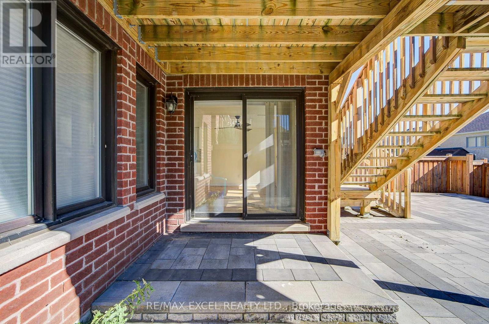 132 MEADOW VISTA CRESCENT - 49
