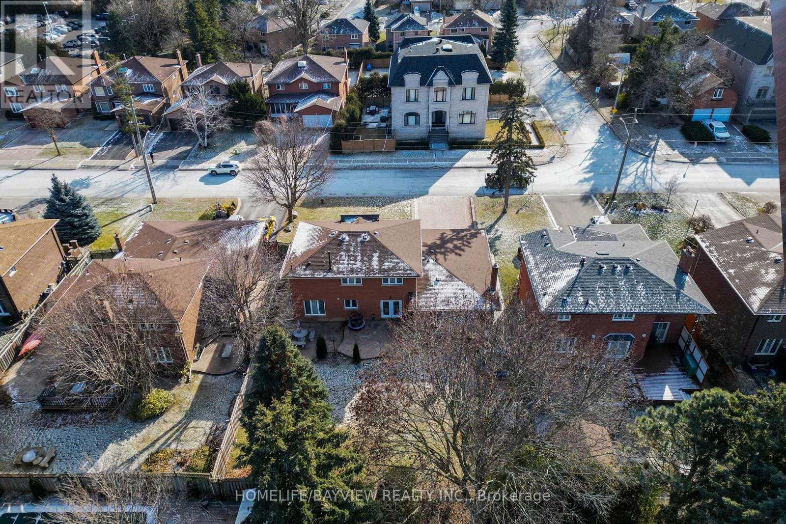 16 Roosevelt Drive — photo 35