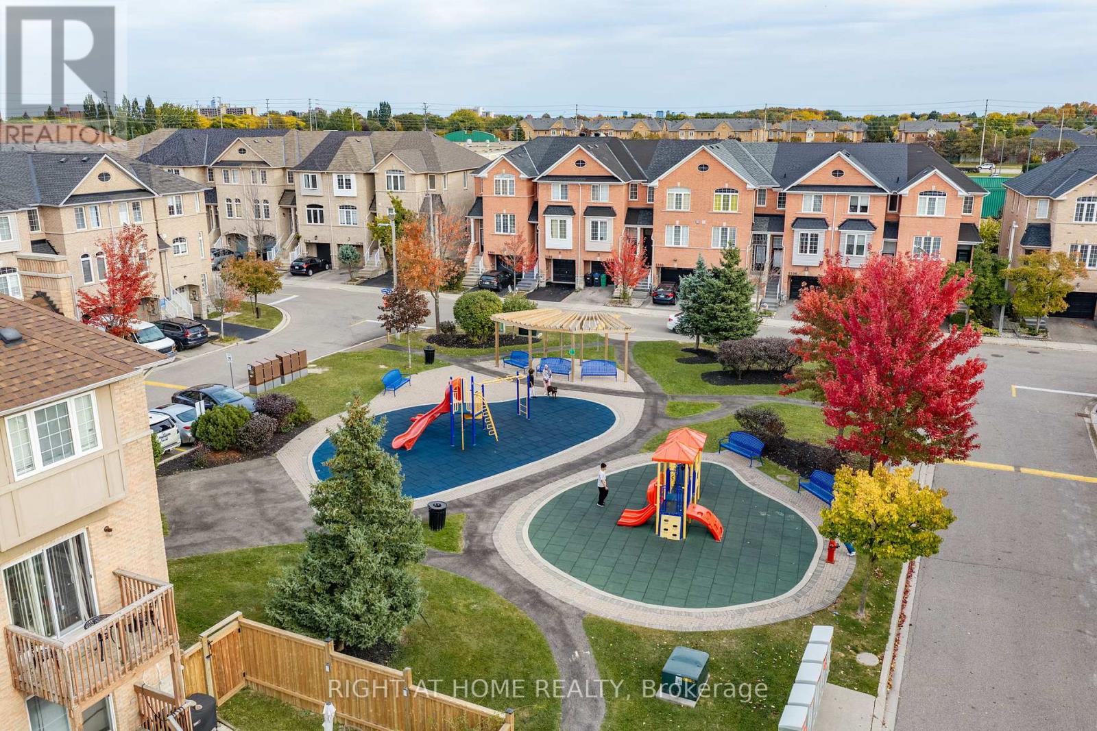 3370 Redpath Circle — photo 35
