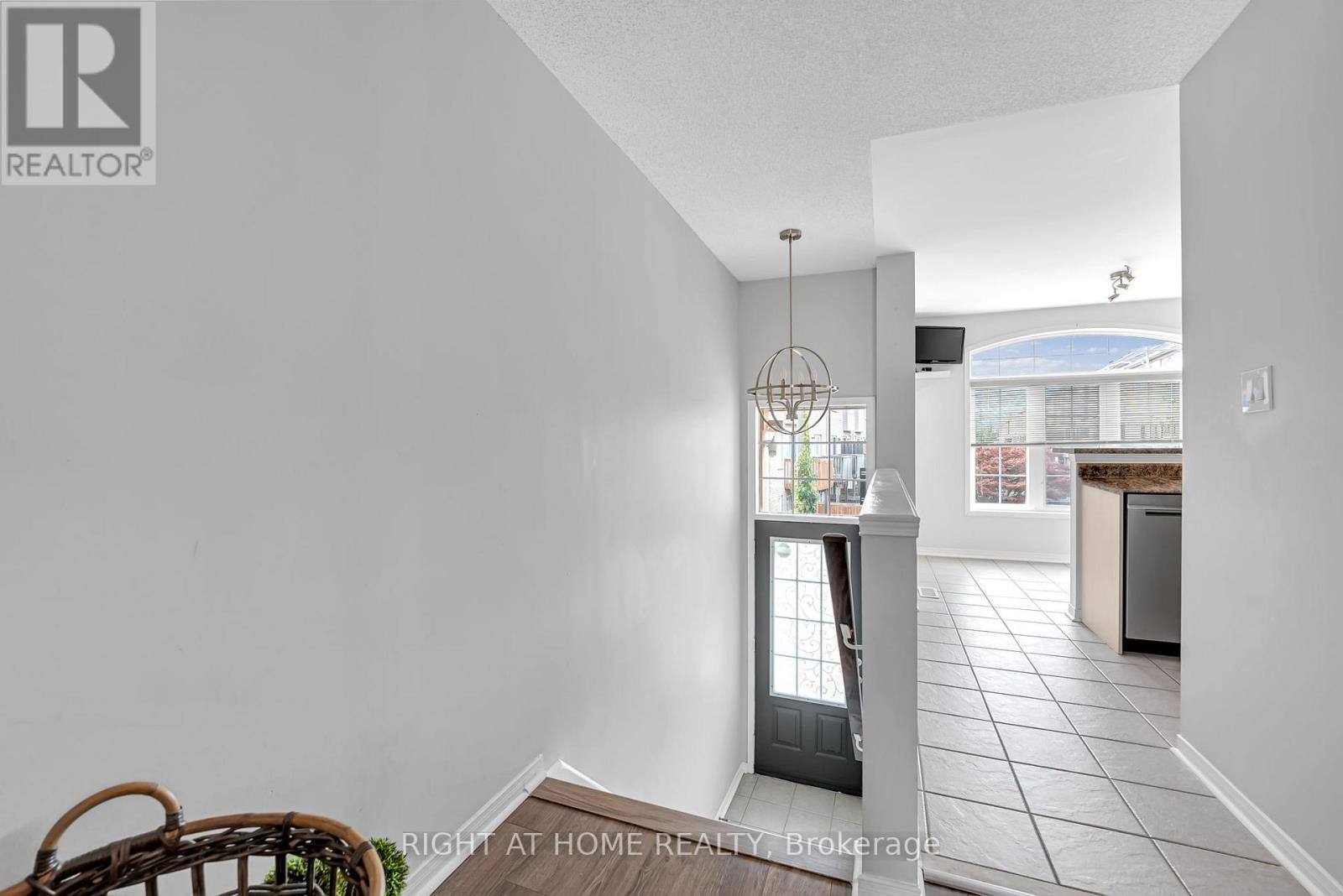3370 REDPATH CIRCLE - 4