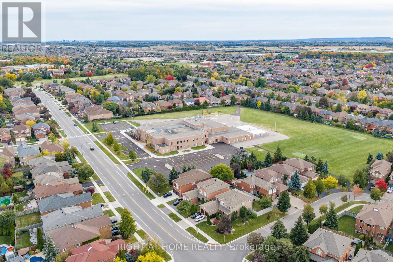 3370 REDPATH CIRCLE - 42