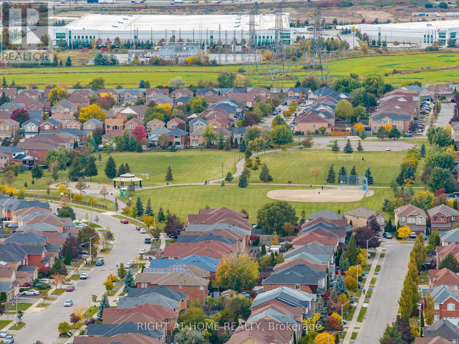 3370 REDPATH CIRCLE - 44
