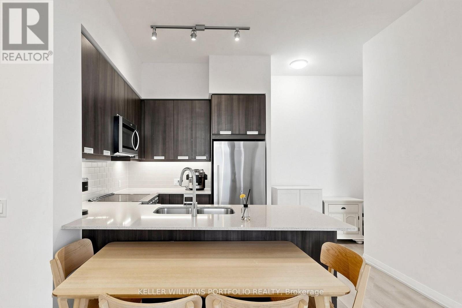 112 - 35 WATERGARDEN DRIVE, Mississauga (Hurontario) — photo 2