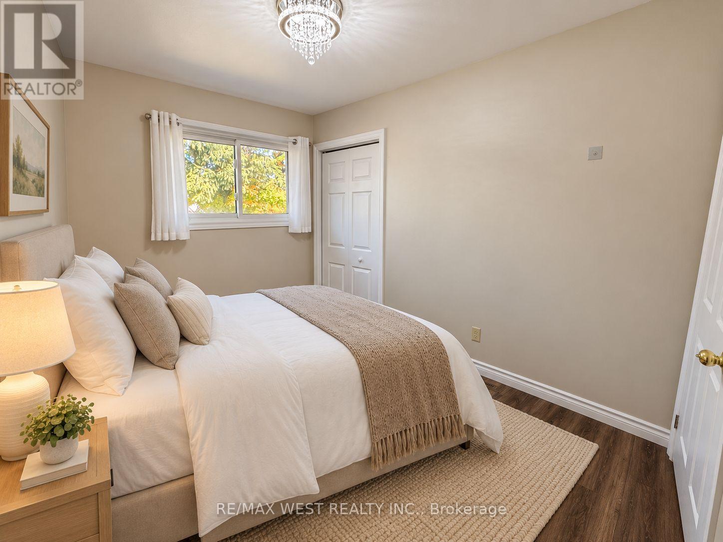 101 Lorne Street — photo 15