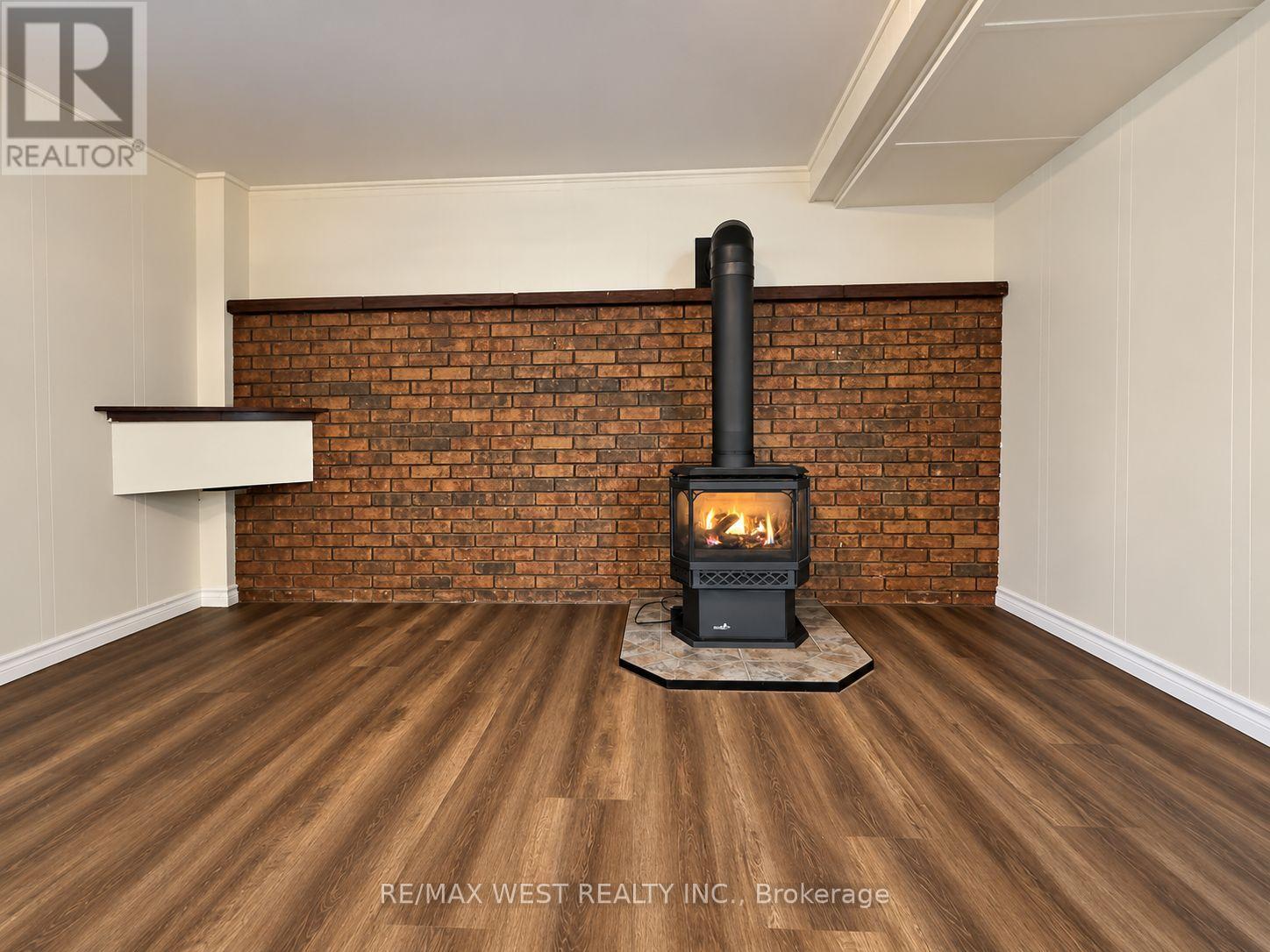 101 Lorne Street — photo 21