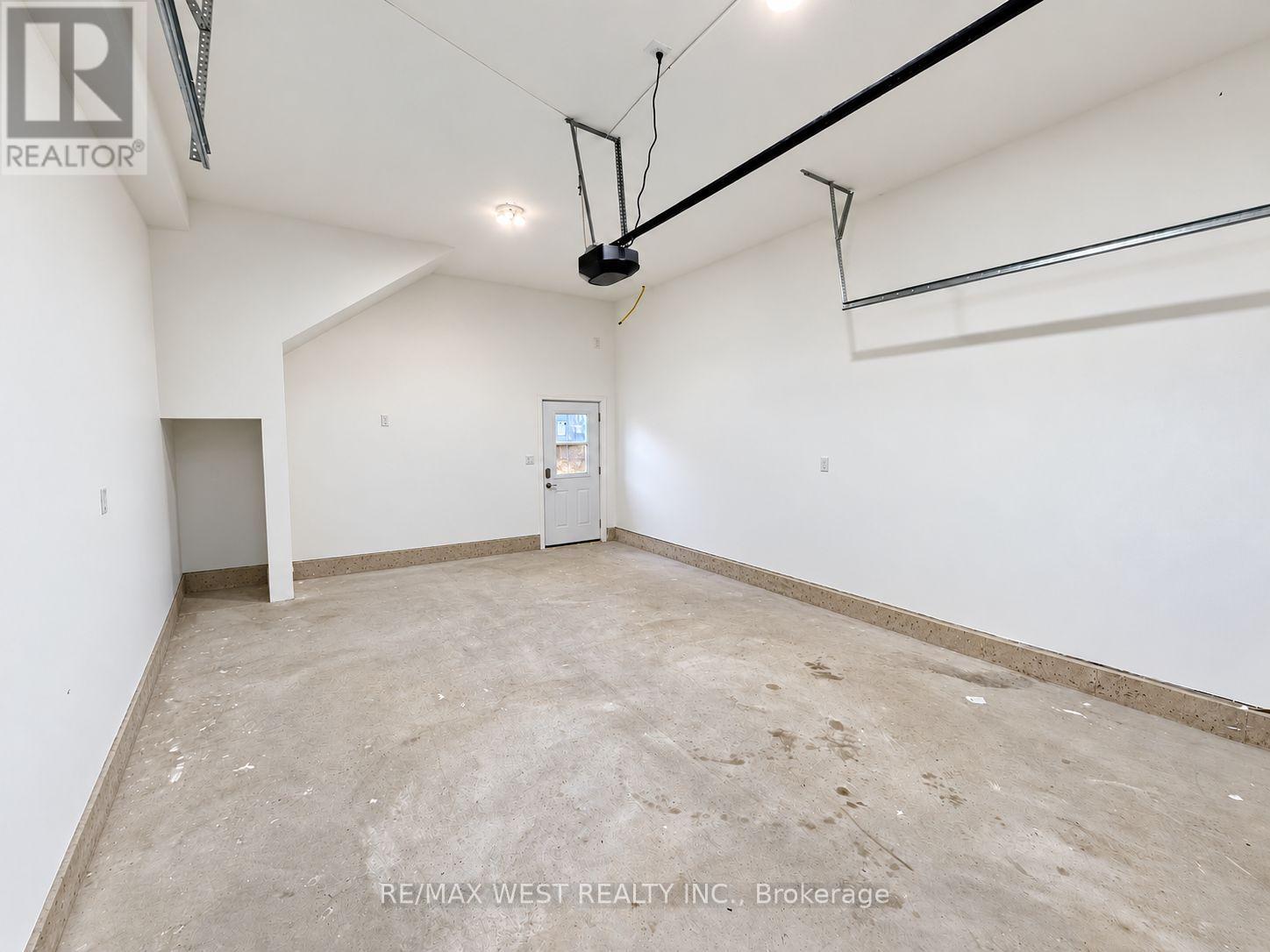 101 Lorne Street — photo 27
